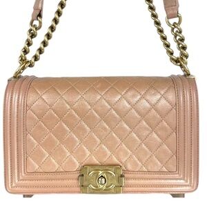 CHANEL BOY FLAP BAG MEDIUM